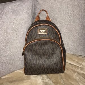 Michael Kors Small Signature Jet Backpack